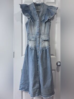 En Saison Light Blue Denim Button-Front Midi Dress